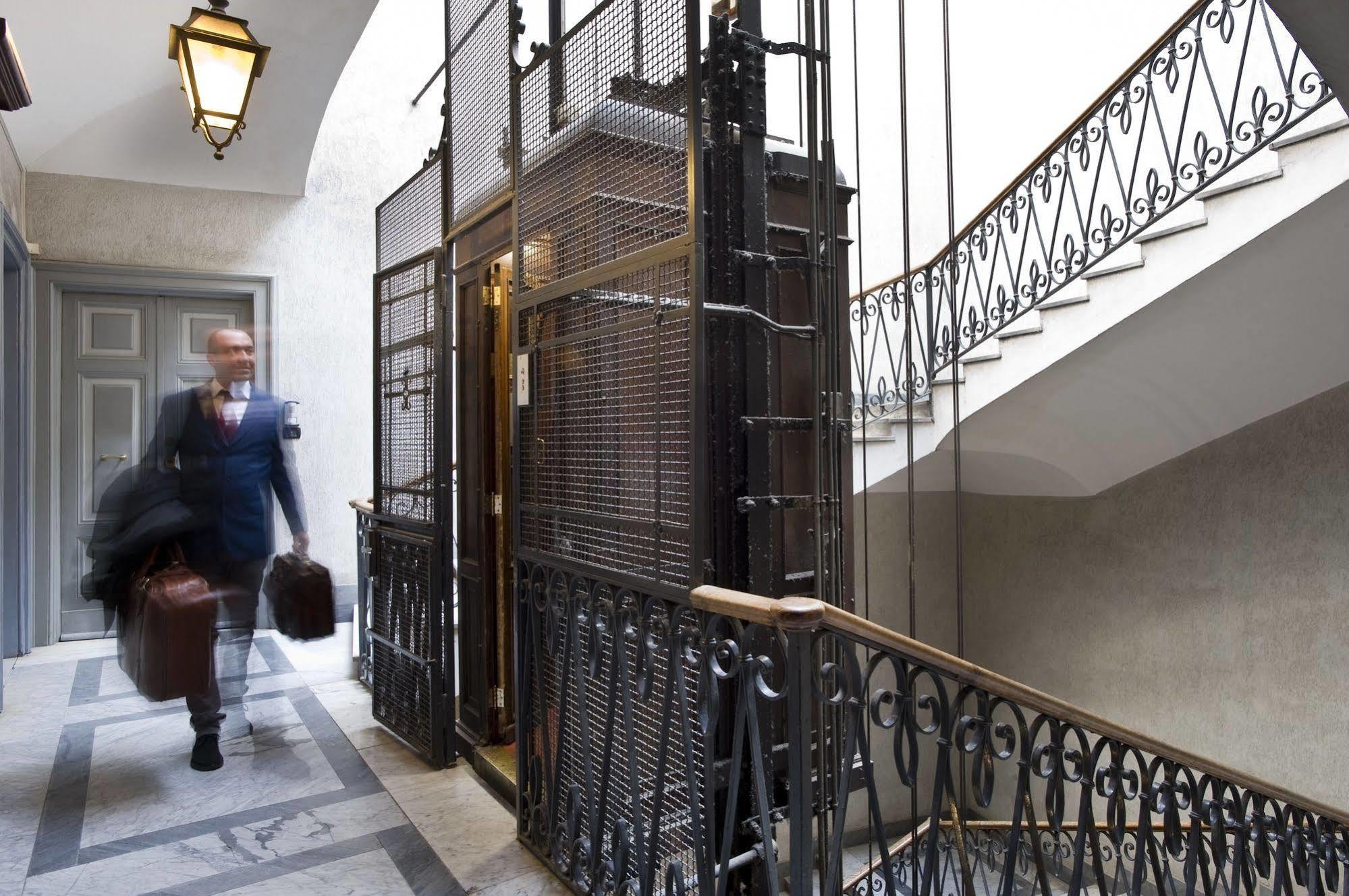 ホテル 38 Viminale Street ローマ エクステリア 写真